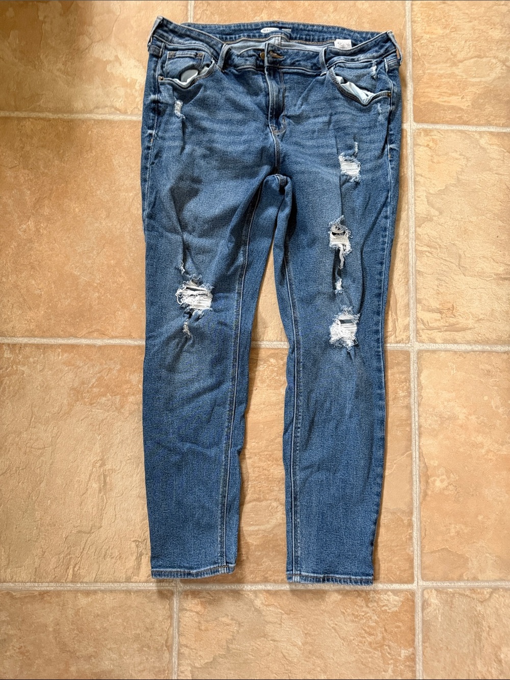 Old navy super skinny rockstar distressed EUC sz 16 jeggings
